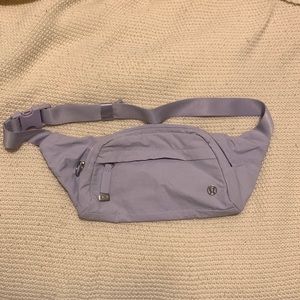 Lululemon everywhere large belt bag